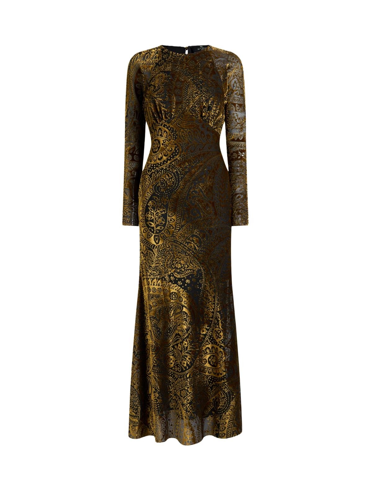 エトロの25年クリスマス、ビーズ＆フリンジ揺れるバッグやペイズリー柄ベルベットドレス｜写真10