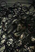 ドクターマーチン“グレーステッチ”8ホールブーツ＆3ホールシューズ、黒のアッパーとソールで｜写真6