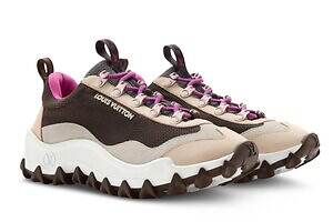 ルイ・ヴィトンのウィメンズスニーカー、異素材アッパーに大胆な波形ソール