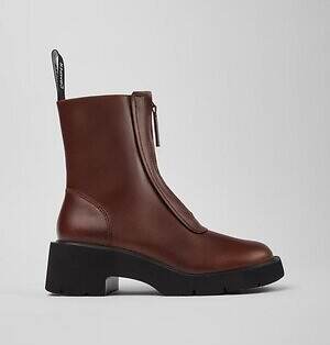 カンペールのブーツ、白昼夢のような不規則プリント＆“建築様式”着想の彫刻的ソール｜写真3