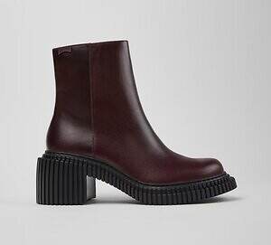 カンペールのブーツ、白昼夢のような不規則プリント＆“建築様式”着想の彫刻的ソール｜写真8