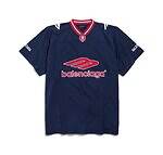 バレンシアガ“アメフト着想”ウェア、ユニフォームロゴ入りTシャツ＆ジャケット｜写真7