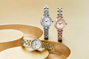 スタージュエリーのダイヤモンドきらめく腕時計、名品ジュエリーのモチーフを描く文字盤