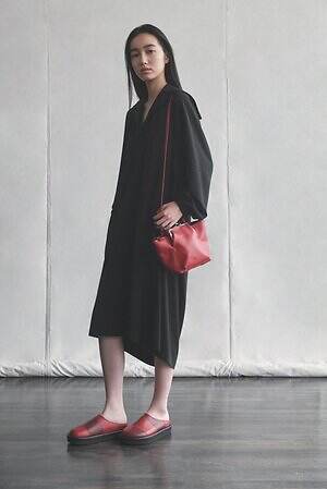 ワイズビー(Y's....) 2026年春夏ウィメンズ&メンズコレクション  - 写真30