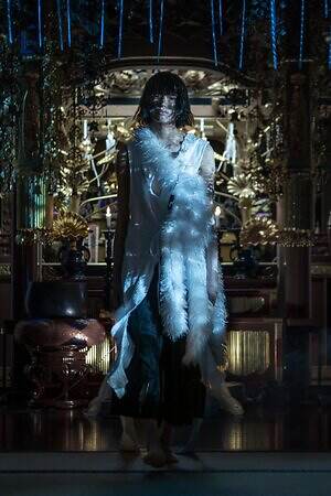 イクミ(IKUMI) 2024-25年秋冬ウィメンズ&メンズコレクション  - 写真3