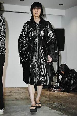 イクミ(IKUMI) 2025年春夏ウィメンズ&メンズコレクション  - 写真1