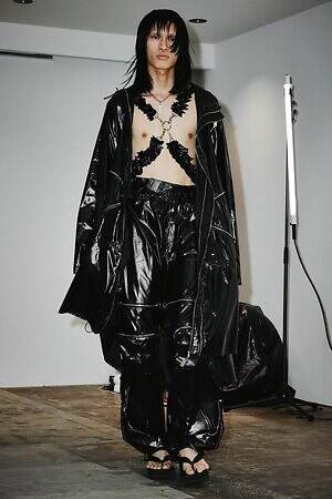 イクミ(IKUMI) 2025年春夏ウィメンズ&メンズコレクション  - 写真9