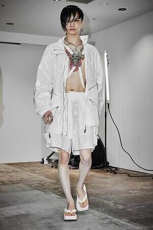 イクミ(IKUMI) 2025年春夏ウィメンズ&メンズコレクション  - 写真11