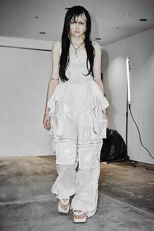 イクミ(IKUMI) 2025年春夏ウィメンズ&メンズコレクション  - 写真12