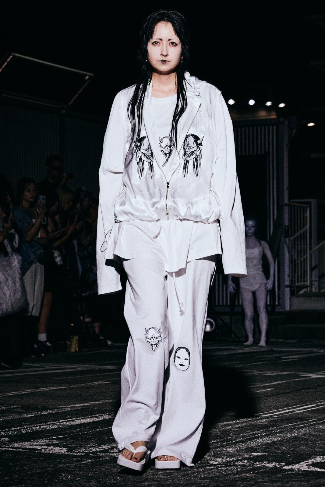 イクミ 2025-26年秋冬<span>コレクション</span> - 写真1