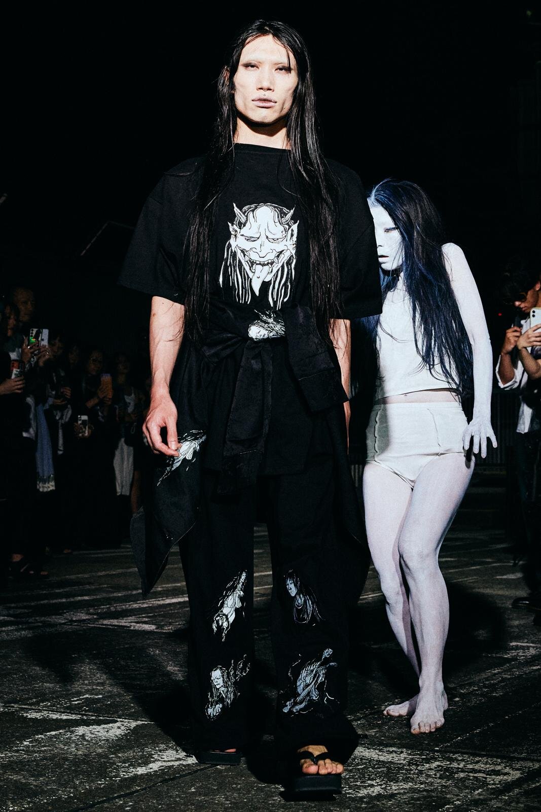 イクミ 2025-26年秋冬<span>コレクション</span> - 写真16