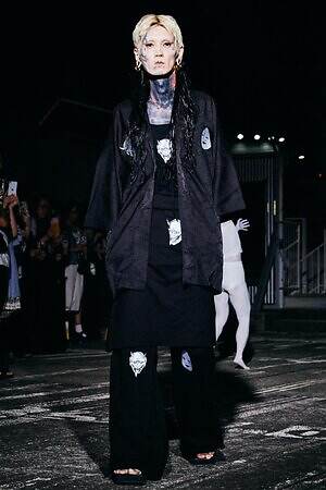 イクミ(IKUMI) 2025-26年秋冬ウィメンズ&メンズコレクション  - 写真21