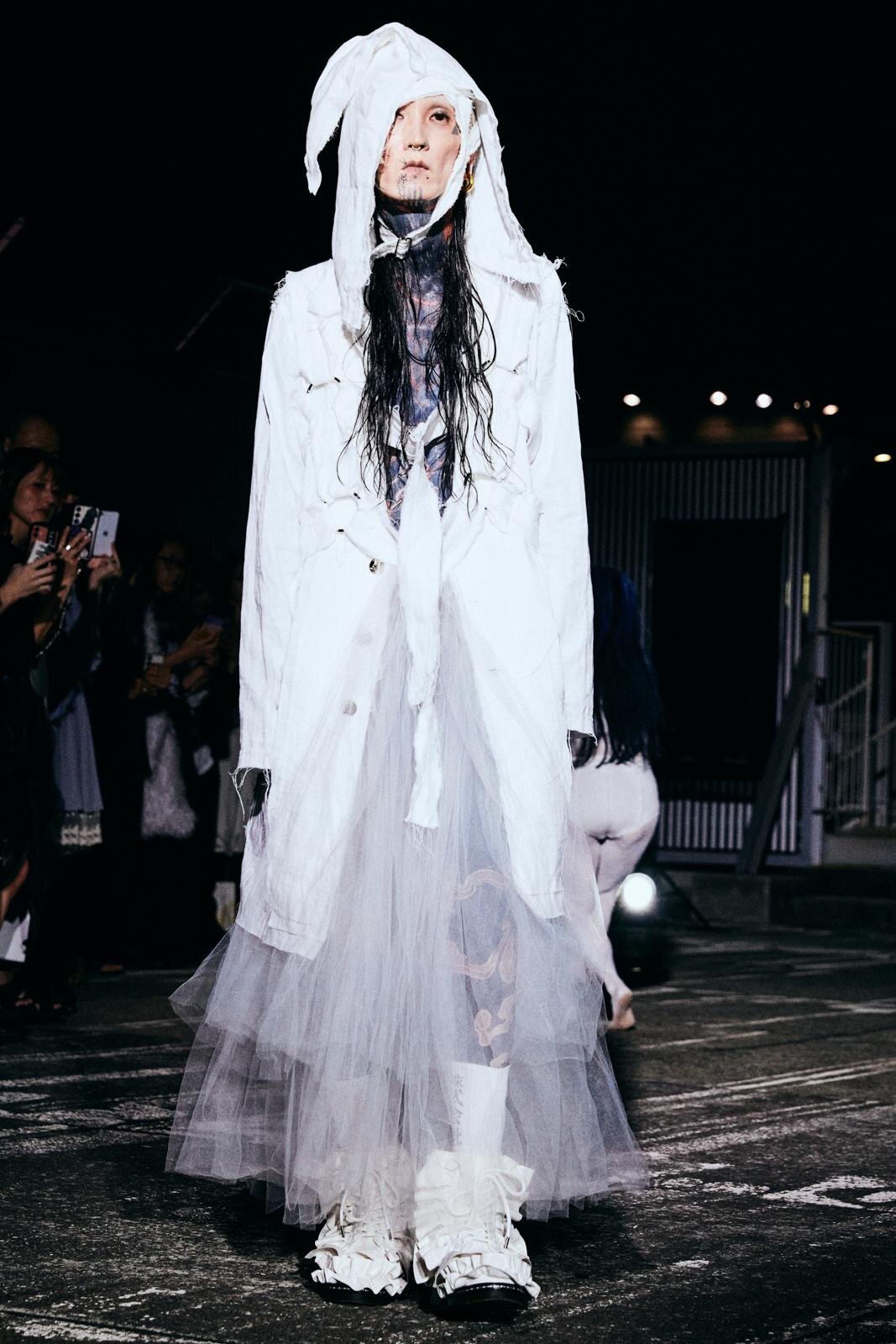 イクミ 2026年春夏｜female Tシャツ