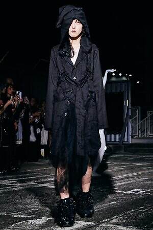 イクミ(IKUMI) 2026年春夏ウィメンズ&メンズコレクション  - 写真15