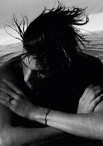 ジョルジオ アルマーニ初のメンズファインジュエリー、ブラックダイヤの“火山島”着想ネックレス＆リング｜写真7