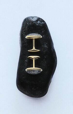 ジョルジオ アルマーニ初のメンズファインジュエリー、ブラックダイヤの“火山島”着想ネックレス&リング|写真6