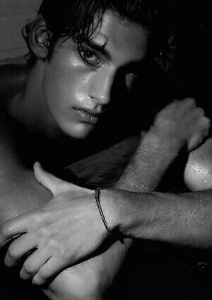 ジョルジオ アルマーニ初のメンズファインジュエリー、ブラックダイヤの“火山島”着想ネックレス&リング|写真13