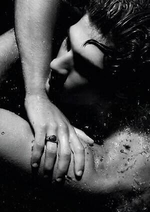 ジョルジオ アルマーニ初のメンズファインジュエリー、ブラックダイヤの“火山島”着想ネックレス&リング|写真9