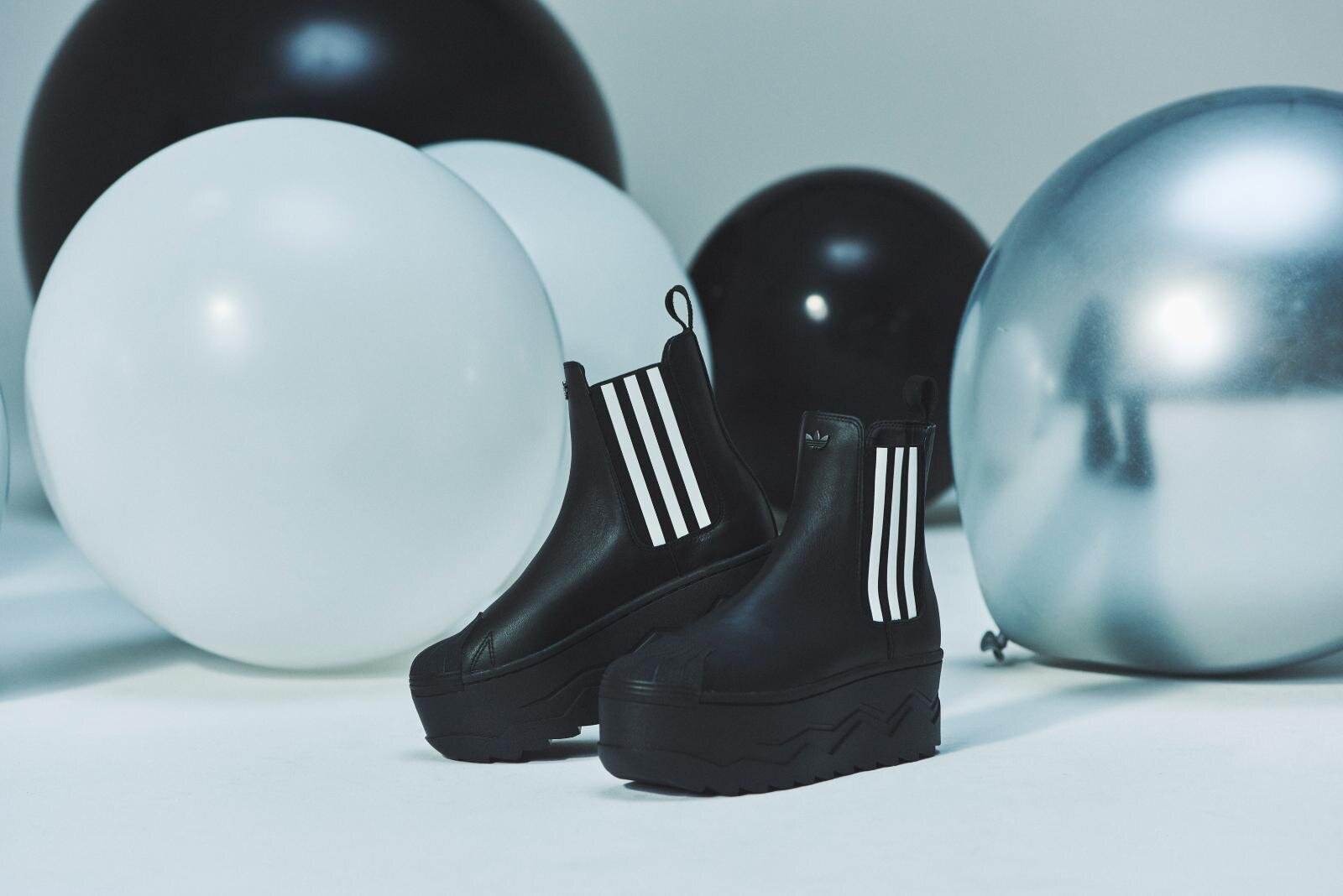 アディダス オリジナルス×アトモス ピンク「スーパースター」厚底ブーツ、レザーアッパーで｜写真14