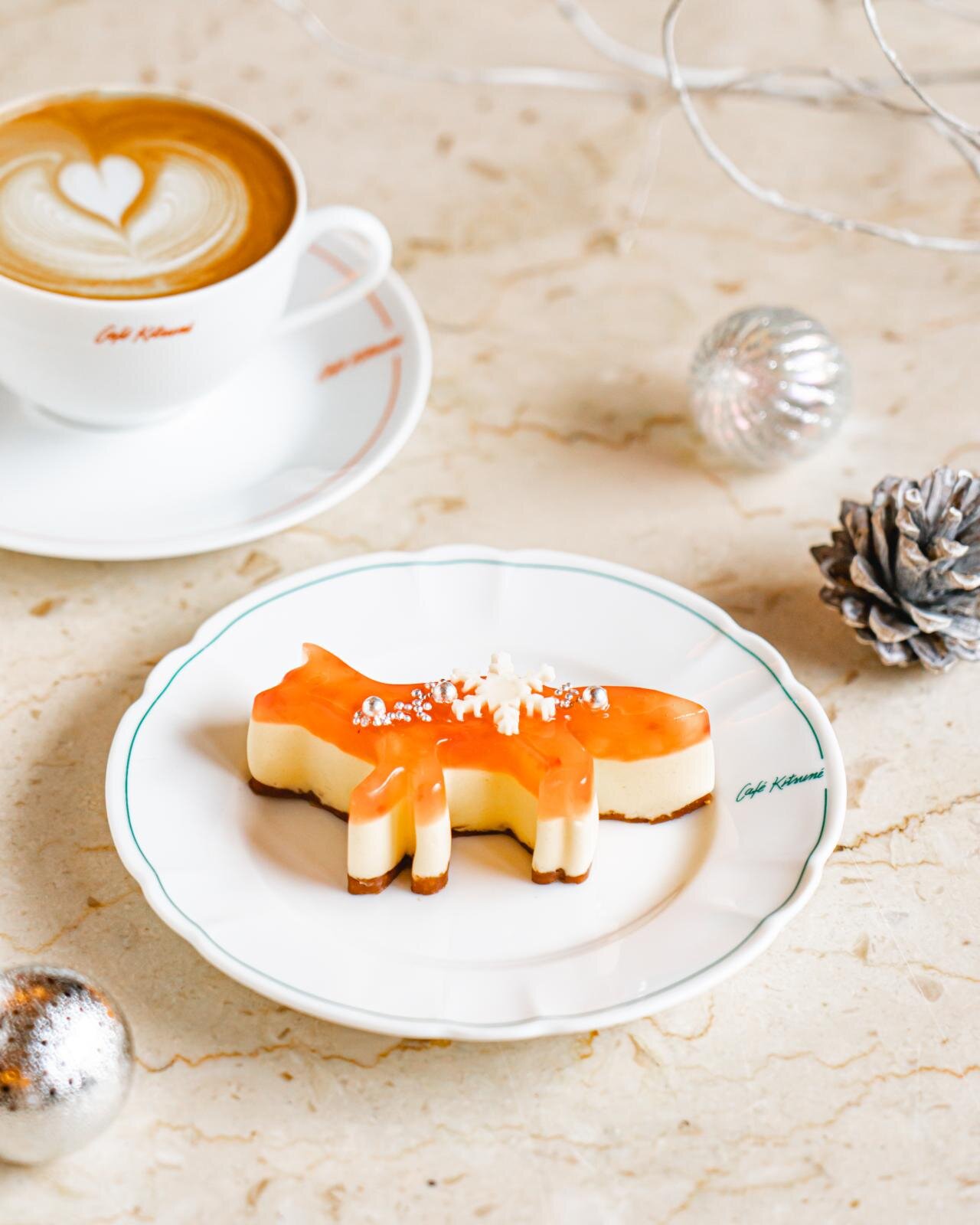 カフェ キツネ冬限定メニュー、“キツネ型”アップルハニーケーキ＆キャラメルヘーゼルナッツラテなど｜写真1