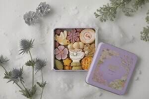 軽井沢「万平ホテル」“雪景色のカフェテラス”着想クッキー缶、ロイヤルミルクティーやリス型クッキーなど|写真1