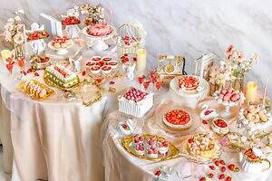 ヒルトン福岡シーホーク”エンジェルコア”着想の苺スイーツビュッフェ、天使の輪イメージしたムース｜写真7