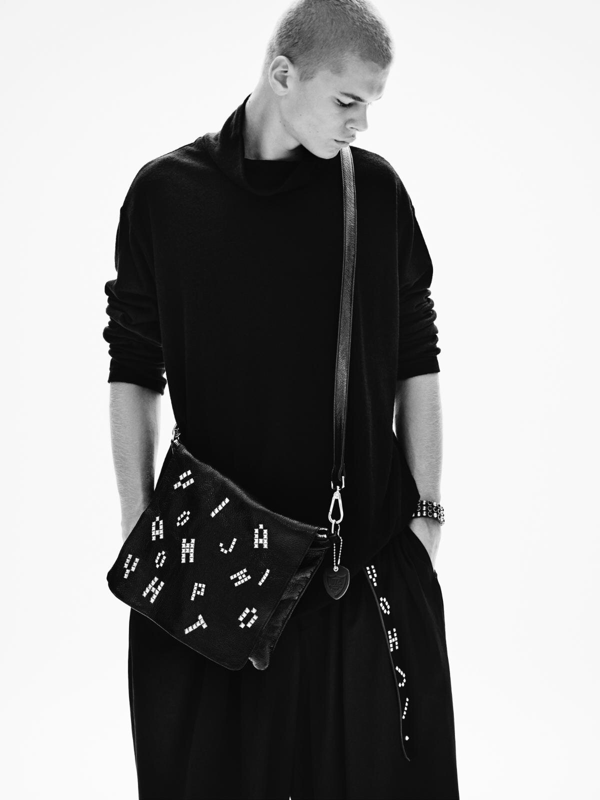 バッグ 330,000円