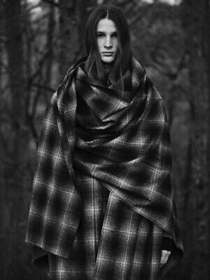 ヨウジヤマモト×ペンドルトン、チェック柄プリーツジャケット＆“まるでブランケット”アウター｜写真19