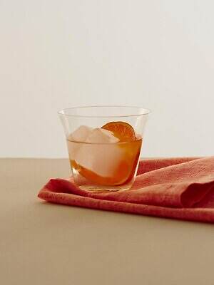 ヘイ(HAY)のロゴ入りトートバッグ、パステル調ワイングラスなど北欧インテリア雑貨も｜写真8