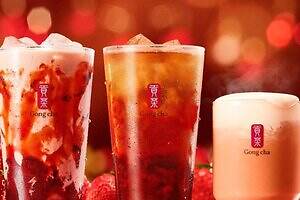 ゴンチャ「あまおう」主役の和紅茶ミルクティー、“ぷるぷる”ゼリー×苺果肉入り濃厚ソース