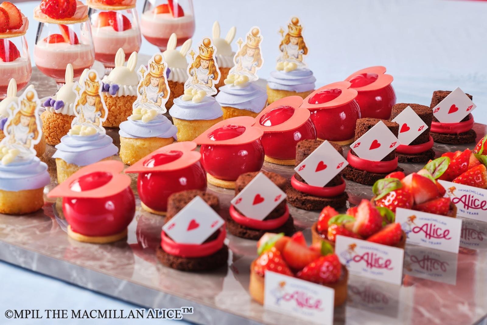 「不思議の国のアリス」着想いちごアフタヌーンティーが全国5都市で、三月うさぎのシュークリームなど｜写真12