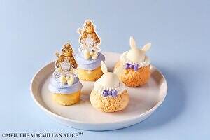 「不思議の国のアリス」着想いちごアフタヌーンティーが全国5都市で、三月うさぎのシュークリームなど｜写真2