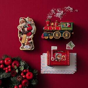 アフタヌーンティー・リビングのクリスマスギフト、煌めく星空マグカップ＆チェック柄マフラー｜写真2