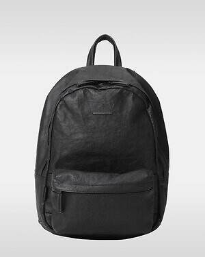 ミーンズワイル×オブジェクツアイオーのバックパック&iPhoneケース、軽量な高機能レザー素材を採用|写真4