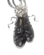 アキコアオキ“花々＆スタッズ”を装飾したバレエ風シューズ、スリートレジャーズとコラボ｜写真6