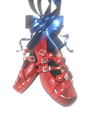 アキコアオキ“花々&スタッズ”を装飾したバレエ風シューズ、スリートレジャーズとコラボ|写真2