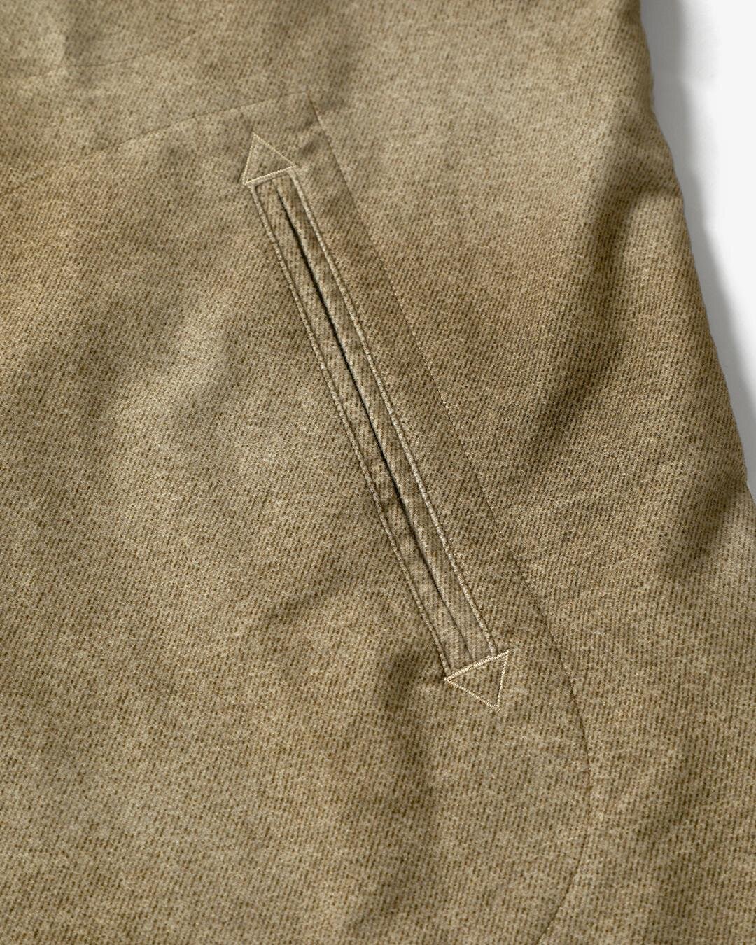 ニードルズ×ts(s)のジャケット＆パンツ、モールスキンをアシンメトリーに切り替え｜写真3