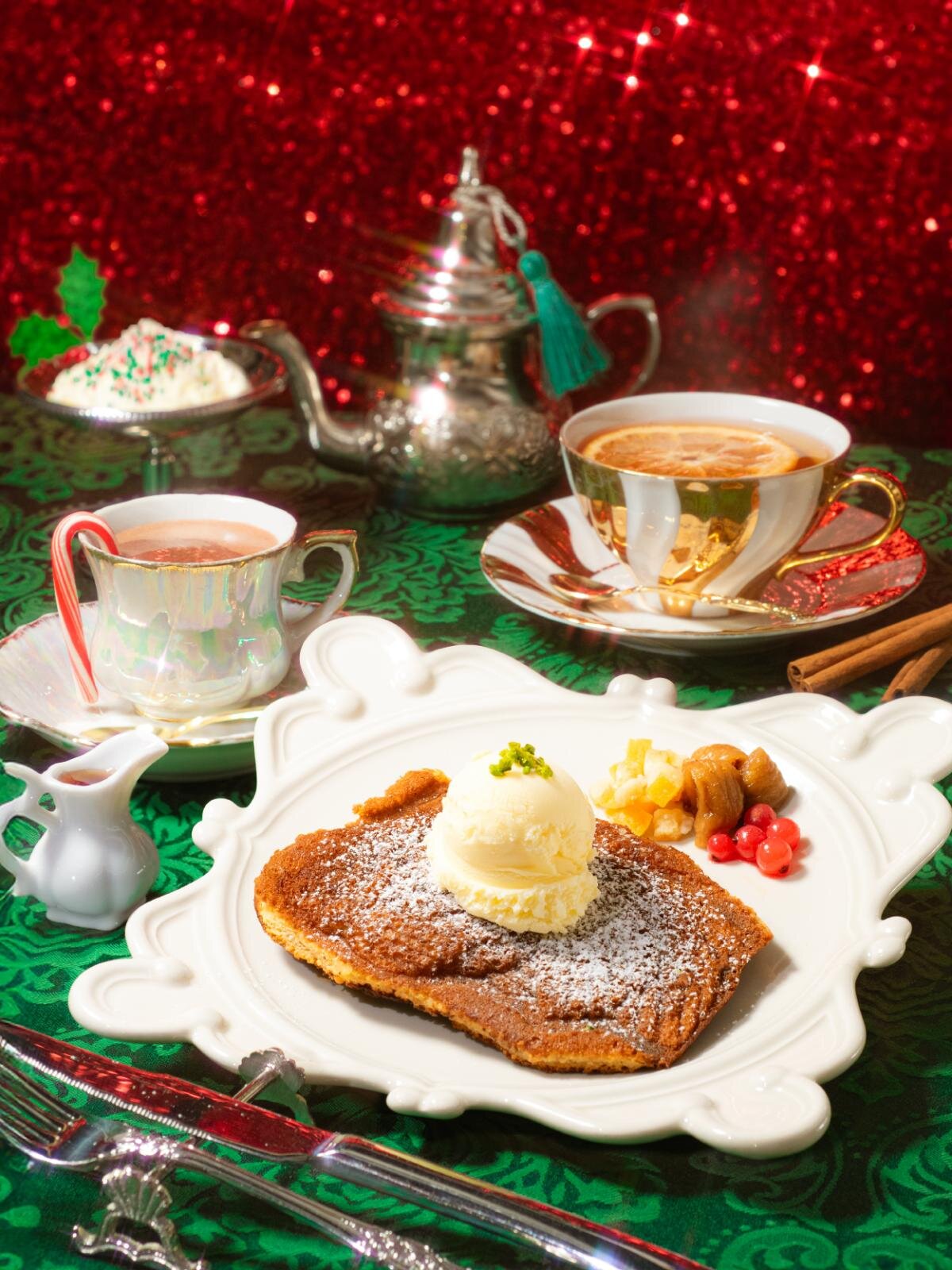 金魚焼き アイスクリーム添え ホリデイシュガー イートイン 1,450円／テイクアウト 650円