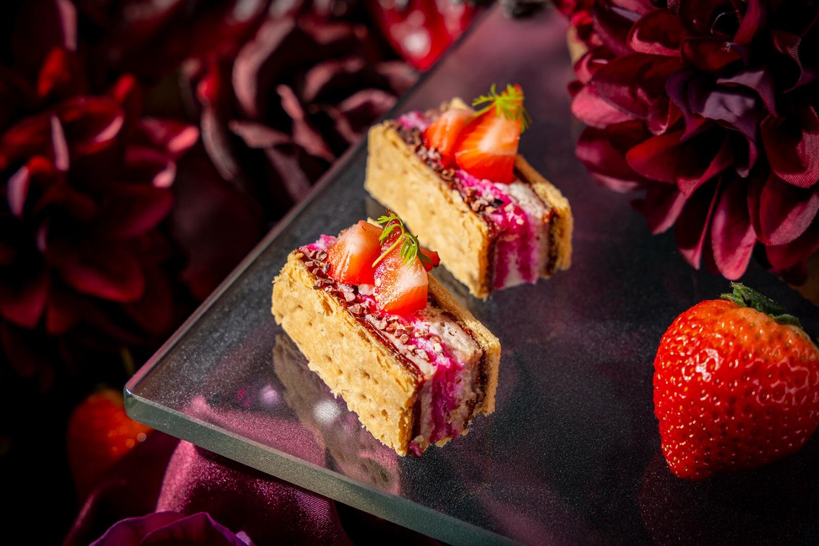 鴨といちごとカカオのミルフィーユサンド