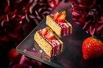コンラッド東京”甘美な苺”主役のアフタヌーンティー、丸ごと苺のせタルト＆ベリームース｜写真6