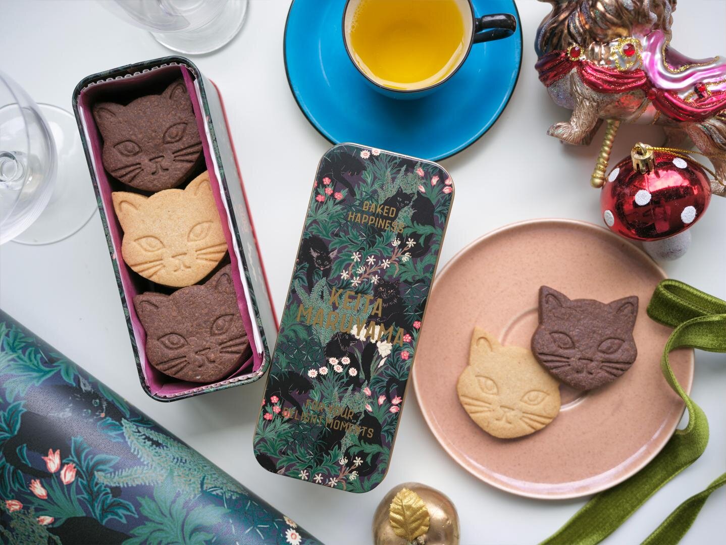 ケイタ マルヤマ25年クリスマスクッキー缶、“黒猫”やオーナメント型クッキーを詰め合わせ｜写真2