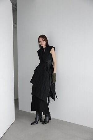 アオイワナカ(AOI WANAKA) 2025-26年秋冬ウィメンズコレクション  - 写真2