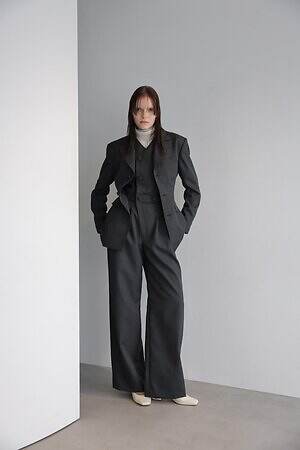 アオイワナカ(AOI WANAKA) 2025-26年秋冬ウィメンズコレクション  - 写真23