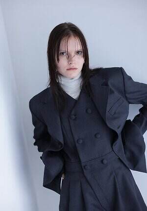 アオイワナカ(AOI WANAKA) 2025-26年秋冬ウィメンズコレクション  - 写真27