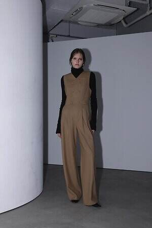 アオイワナカ(AOI WANAKA) 2025-26年秋冬ウィメンズコレクション  - 写真40