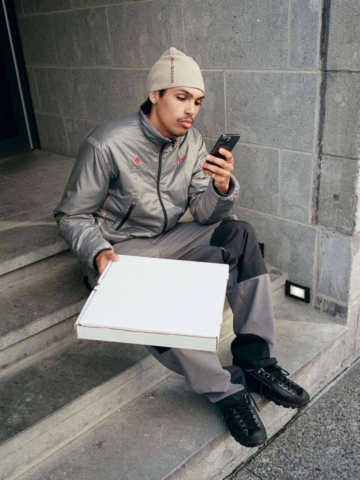 デサント オルテライン×ジョウンド、“寝袋”着想ダウンや防水＆防風シェルジャケット｜写真25