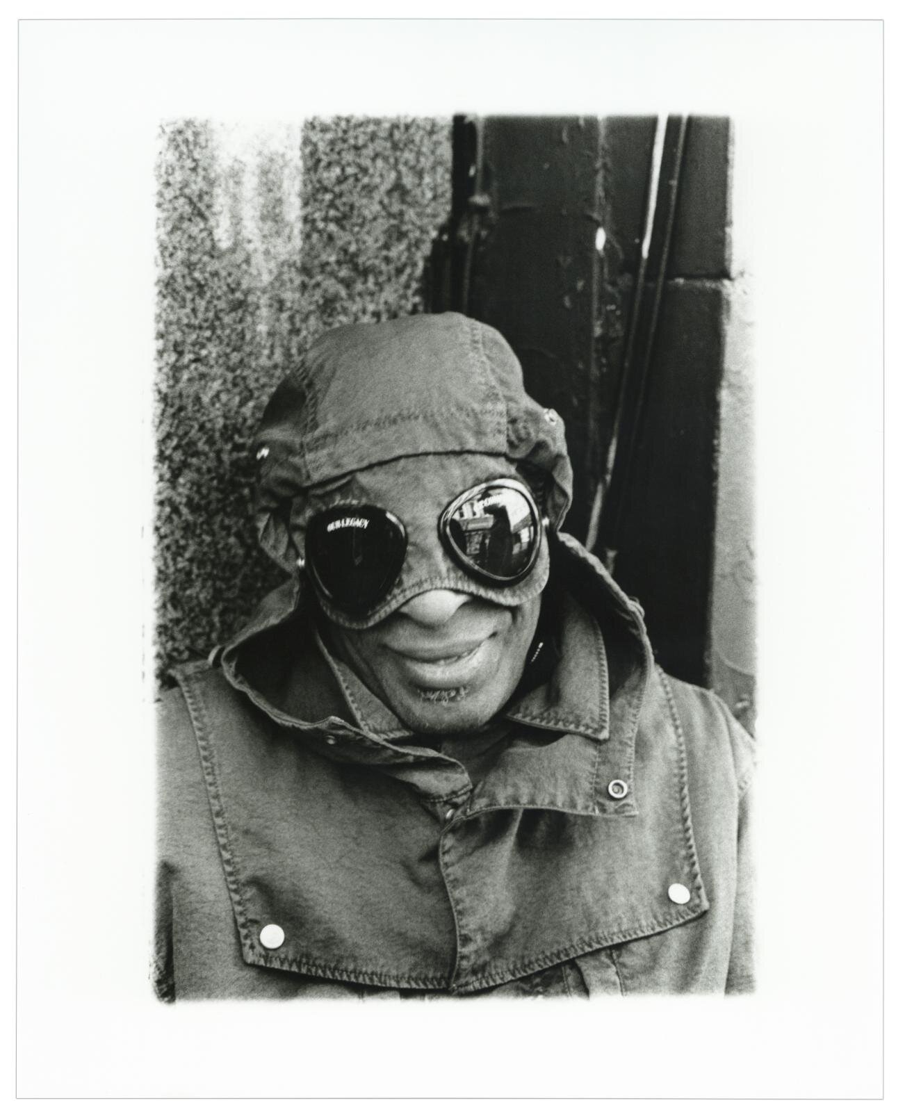 アワー レガシー ワークショップ×C.P. カンパニー、ゴーグル付き顔料染めフィールドジャケットなど｜写真9