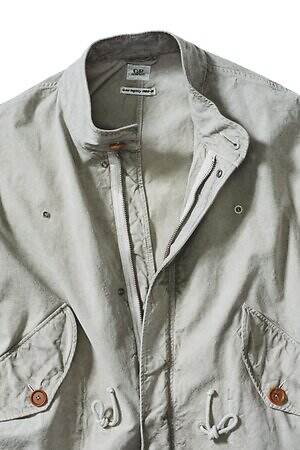 アワー レガシー ワークショップ×C.P. カンパニー、ゴーグル付き顔料染めフィールドジャケットなど｜写真23