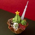 茶寮都路里のクリスマスパフェ、”スノーマン型”抹茶クッキー＆濃厚抹茶モンブラン乗せ｜写真4