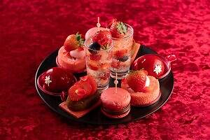 リーガロイヤルホテル東京”苺×バラ”のアフタヌーンティー、ブランド苺のジュレやマカロン｜写真4